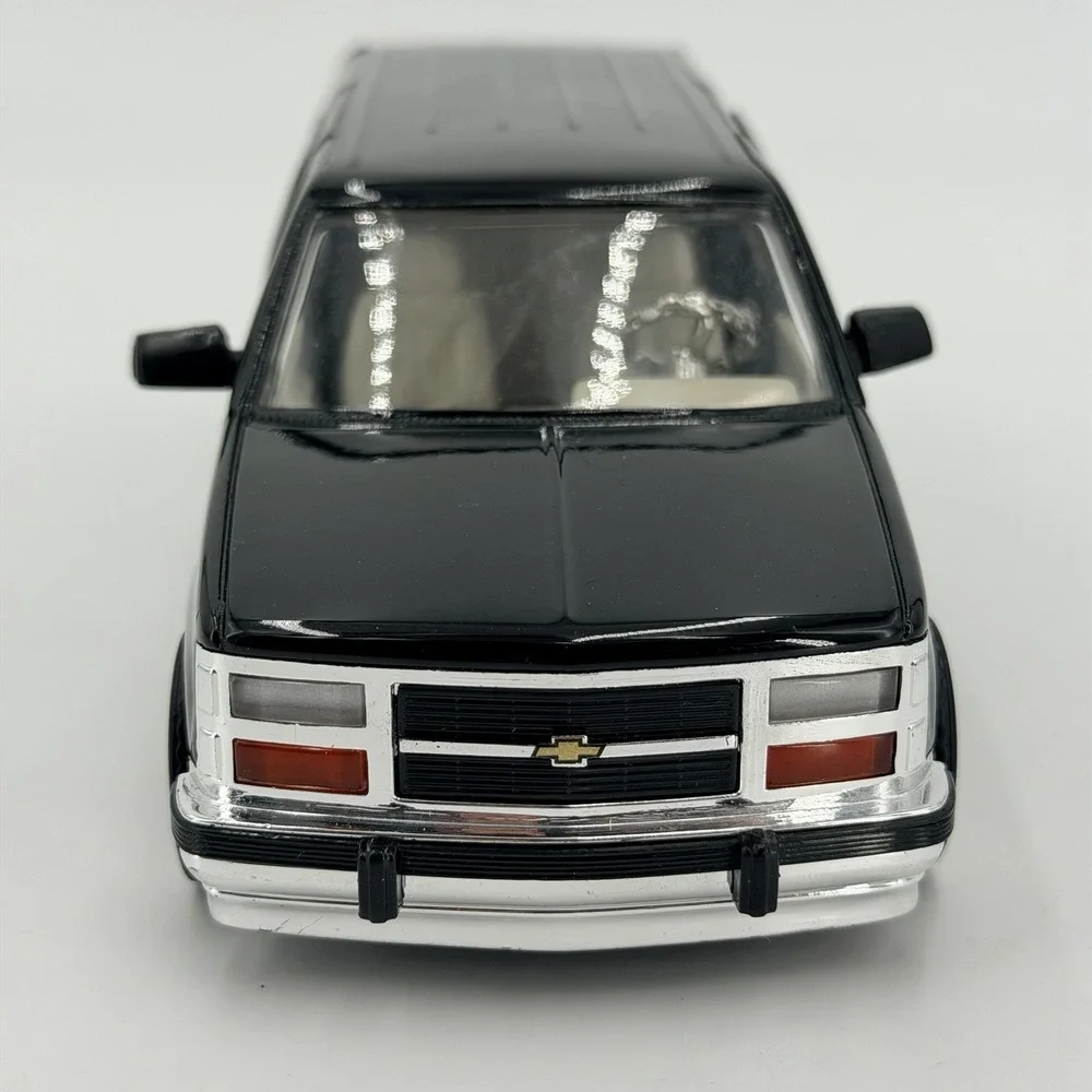 ULTRA RARE Sunnyside 1:24 Scale Black 1993 Chevy Suburban Lowrider 4/6 Drop Kit